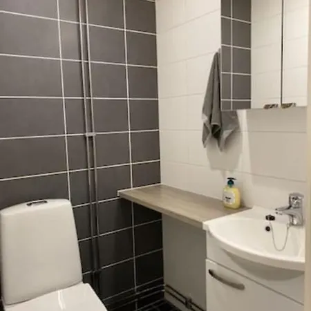 Apartamento A9 Modern With Balcony, Sauna & Parking *
