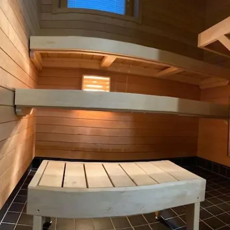 A9 Modern With Balcony, Sauna & Parking Turku